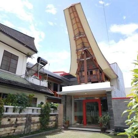 Toraja Banua Hotel Рантепао Екстериор снимка