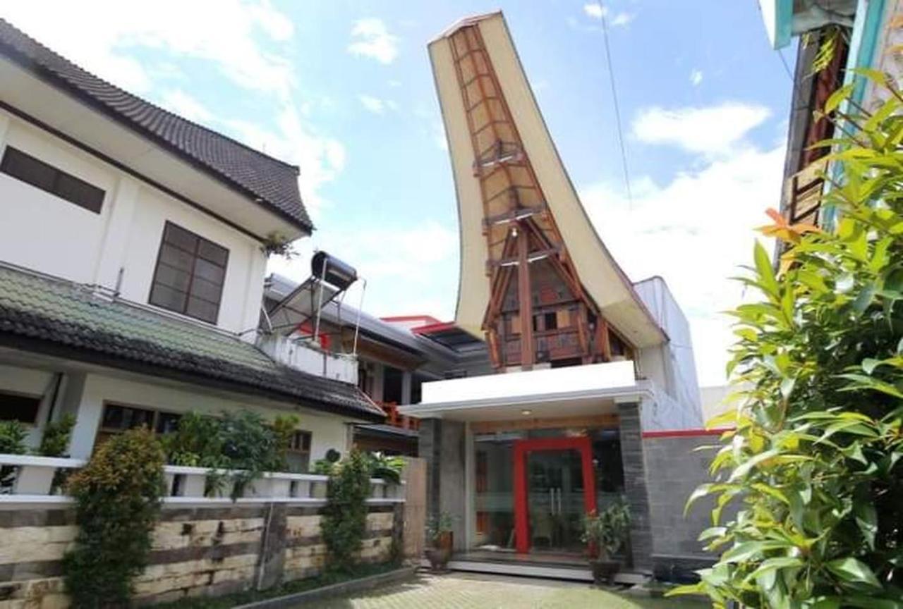 Toraja Banua Hotel Рантепао Екстериор снимка