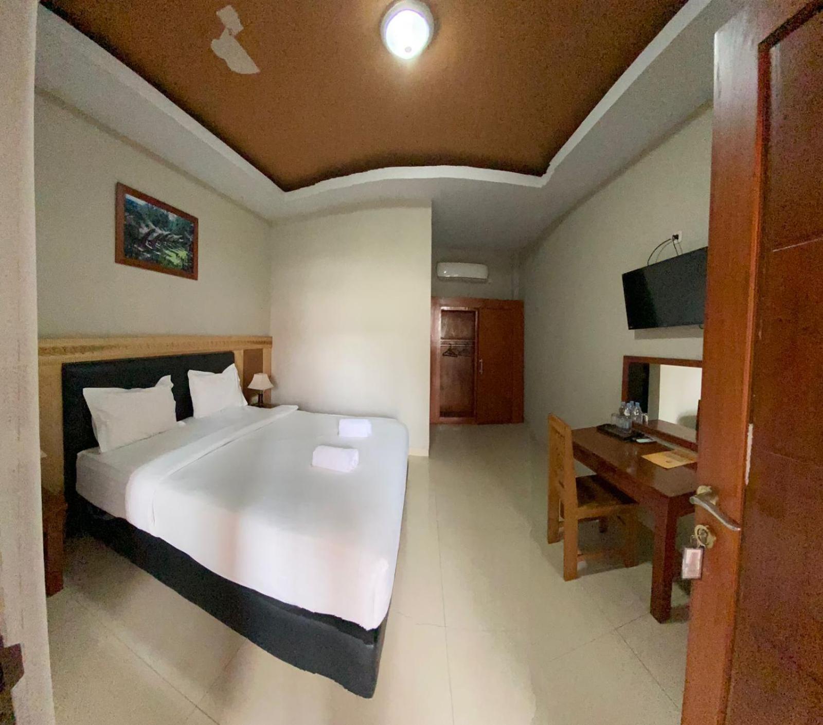 Toraja Banua Hotel Рантепао Екстериор снимка